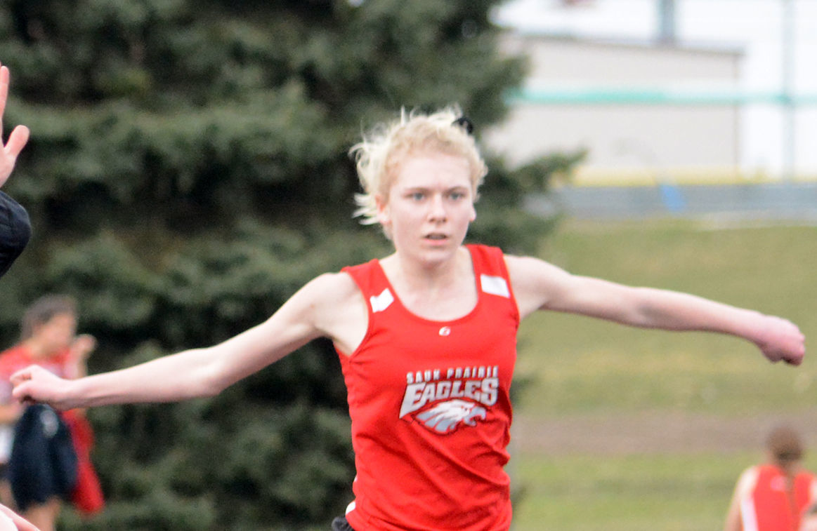 Sauk Prairie 100 hudles.jpg